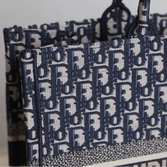 Dior Blue Monogram Tote Bag - Picture 3 of 8
